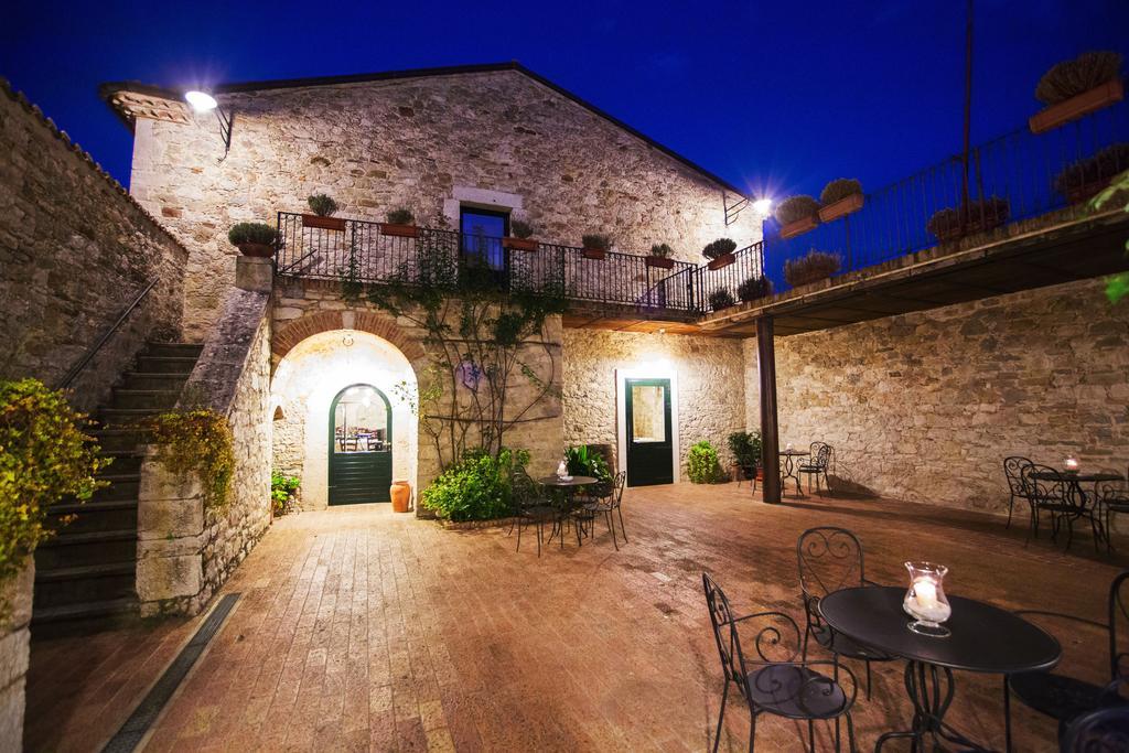 Albergo Diffuso La Piana Dei Mulini Colle d'Anchise ภายนอก รูปภาพ